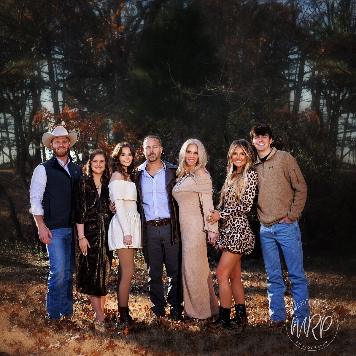 Walnutridge AR family Photographer Melanie Runsick Jonesboro Shields family