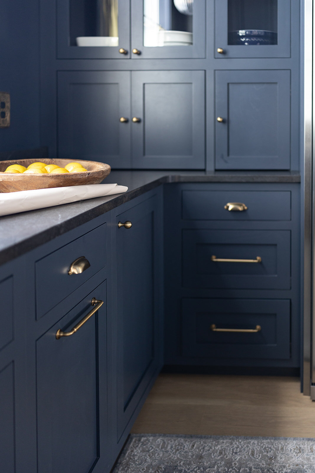 michele rosenboom design cozy colonial pantry 8