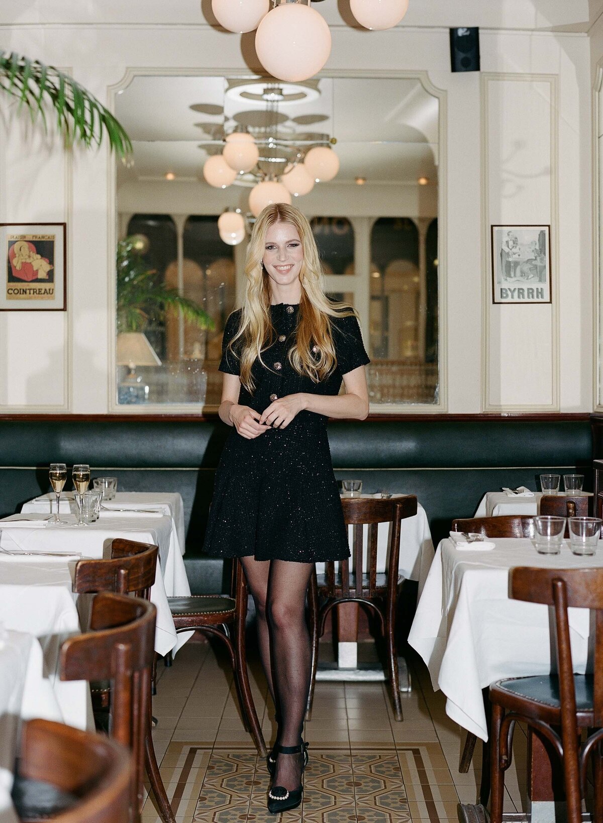 Chateau-Grand-Luce-Wedding-Photographer-Molly-Carr-166
