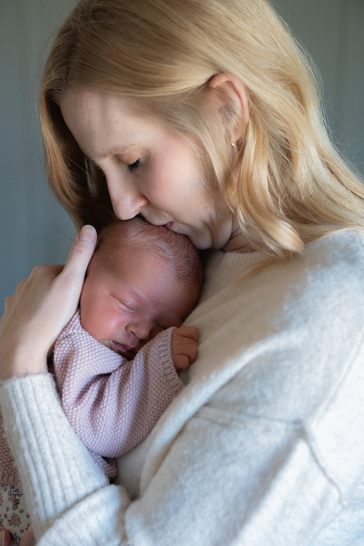 Malenke Family and Newborn Gallery 2025 November-50