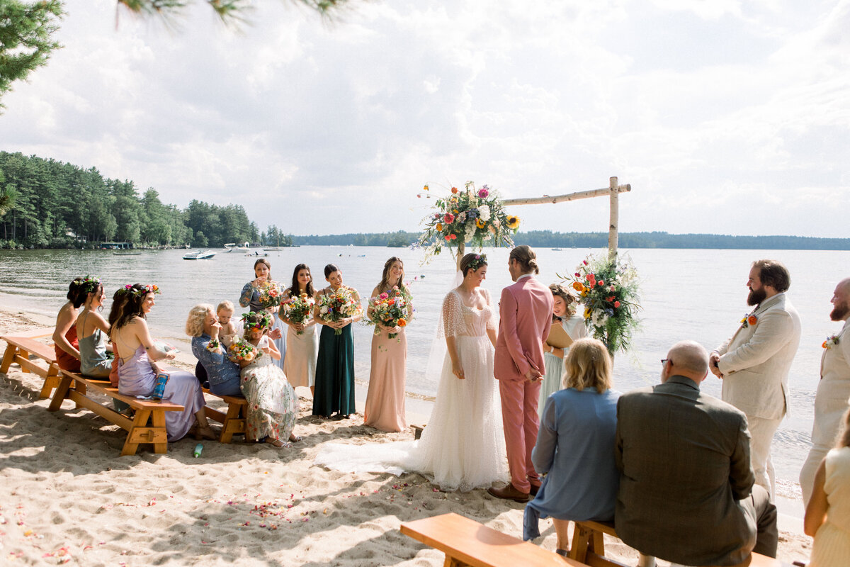 wedding ceremony at Lake Winnipesaukee