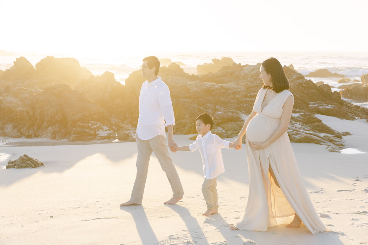 PERRUCCIPHOTO_PEBBLE_BEACH_FAMILY_MATERNITY_SESSION_47