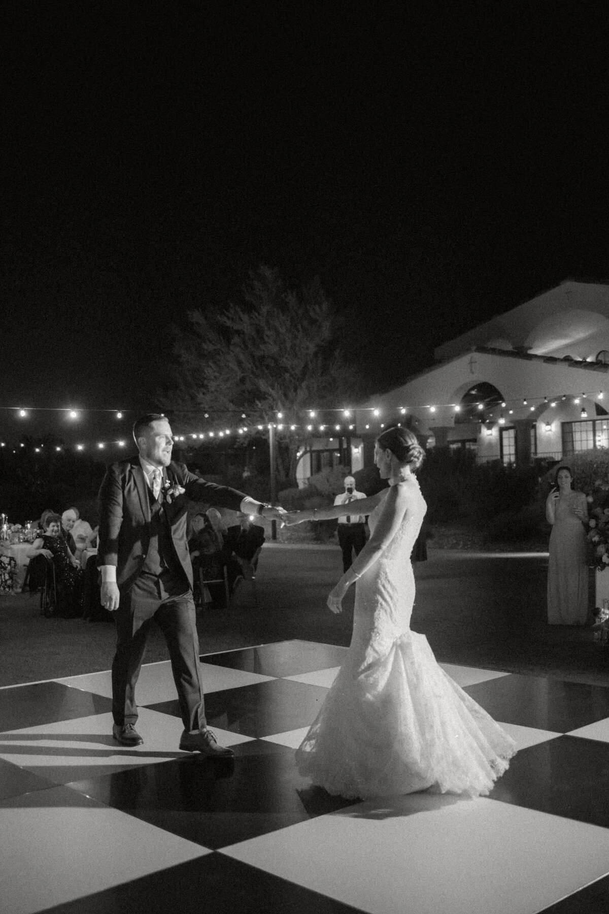 Sarah & Steven Wedding Sneak Peeks-146