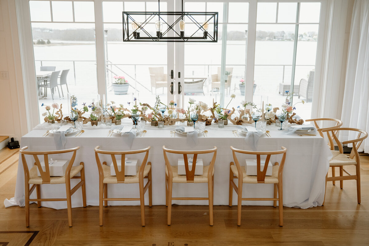 coastal-wedding-tablescape