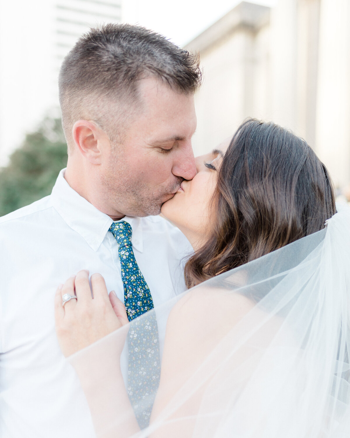 bride-and-groom-kissing-washington-DC