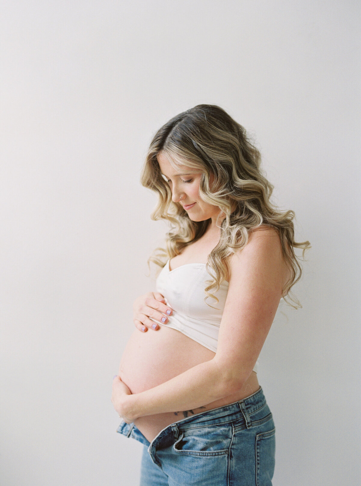 seattle-maternity-photos-studio-2
