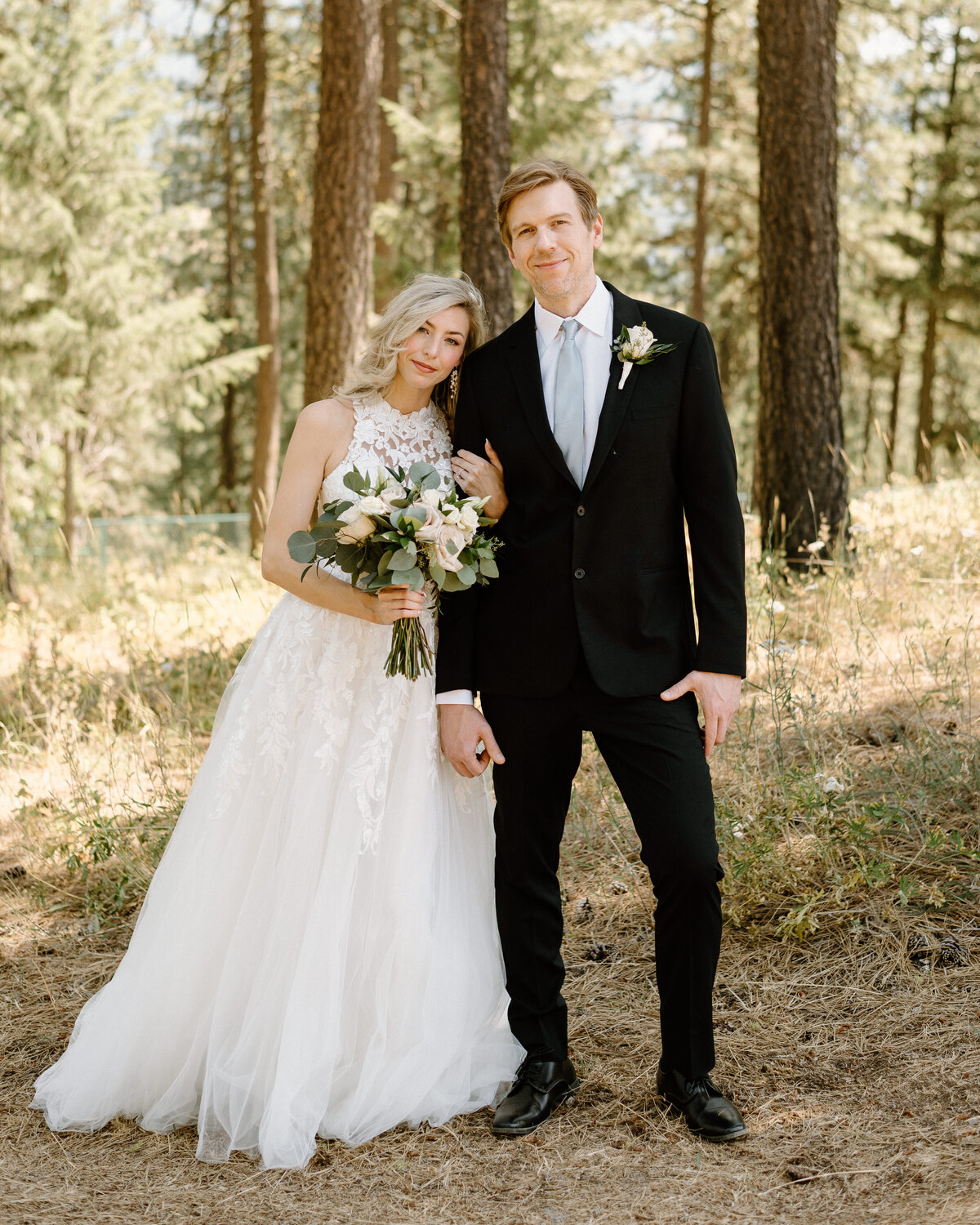 backyard_intimate_wedding_spokane_washington_04