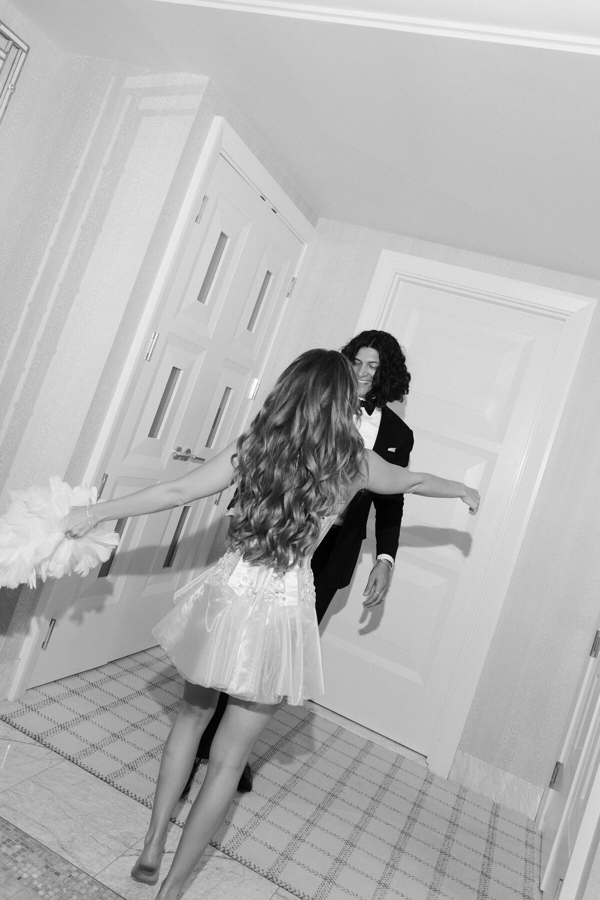 69_riskyexposure_shoshana-kyle_las-vegas-elopement-photography