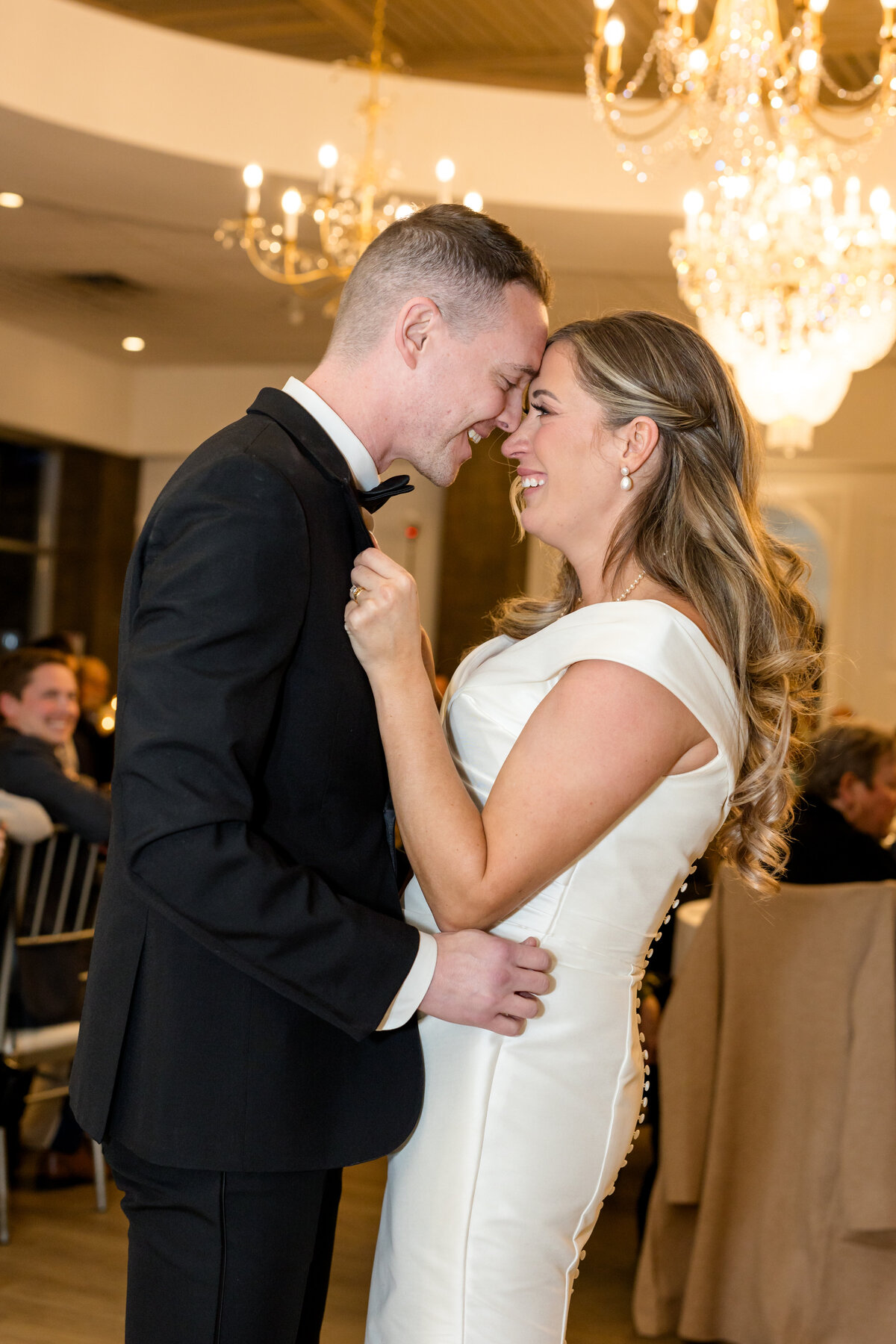 Taylor and Mark Wedding - Dylan and Sandra Photography - 1009