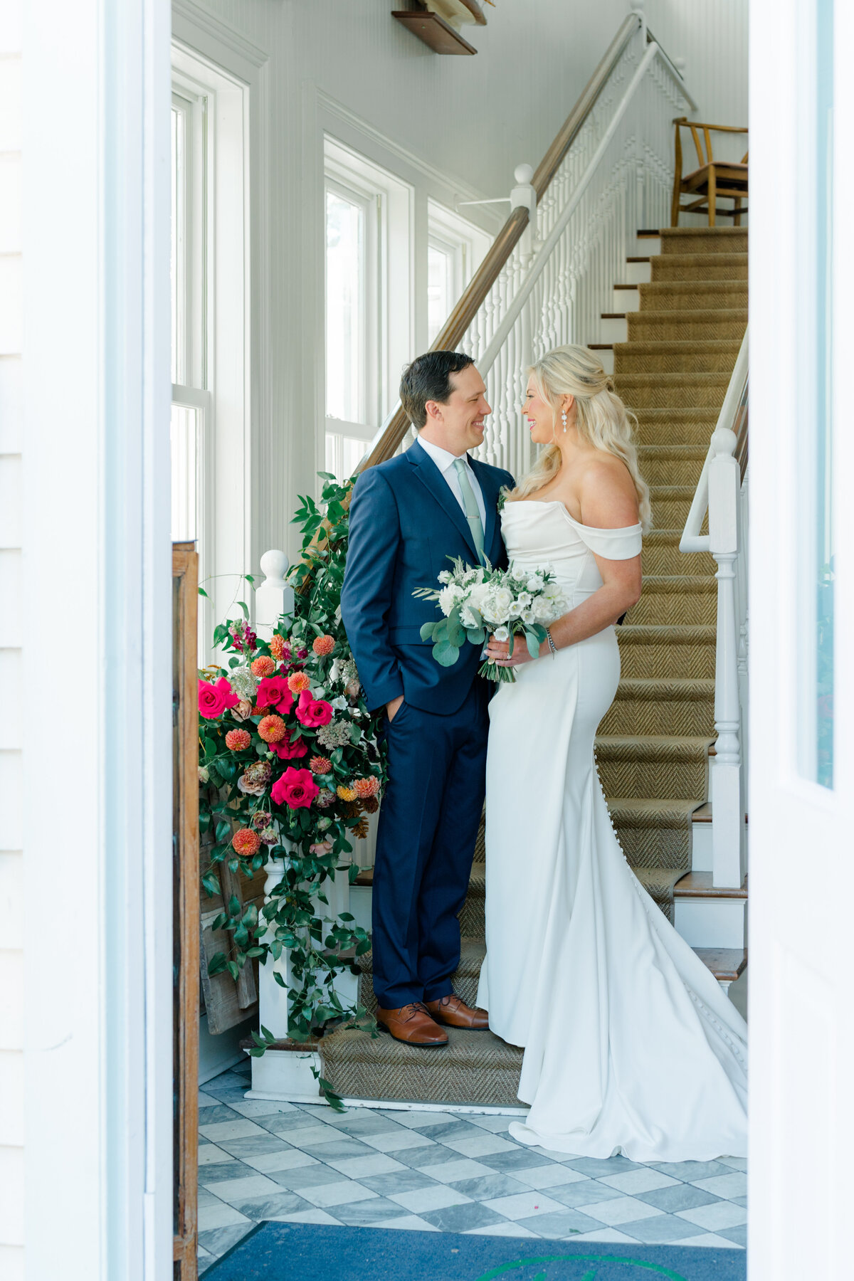 post_house_inn_wedding_bride_groom_steps_Kailee_DiMeglio_Photography-348
