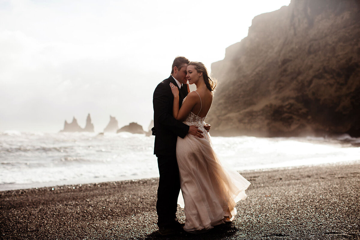 Icelandic+Iceland+Elopement+Wedding+Elope+Photographer+Eloping+Reykjavík+Vik+Black+Sand+Beach+Jökulsárlón+Skogafoss+Waterfall+Vestrahorn+Mountain+Liz+Osban+Photography+Destination+76