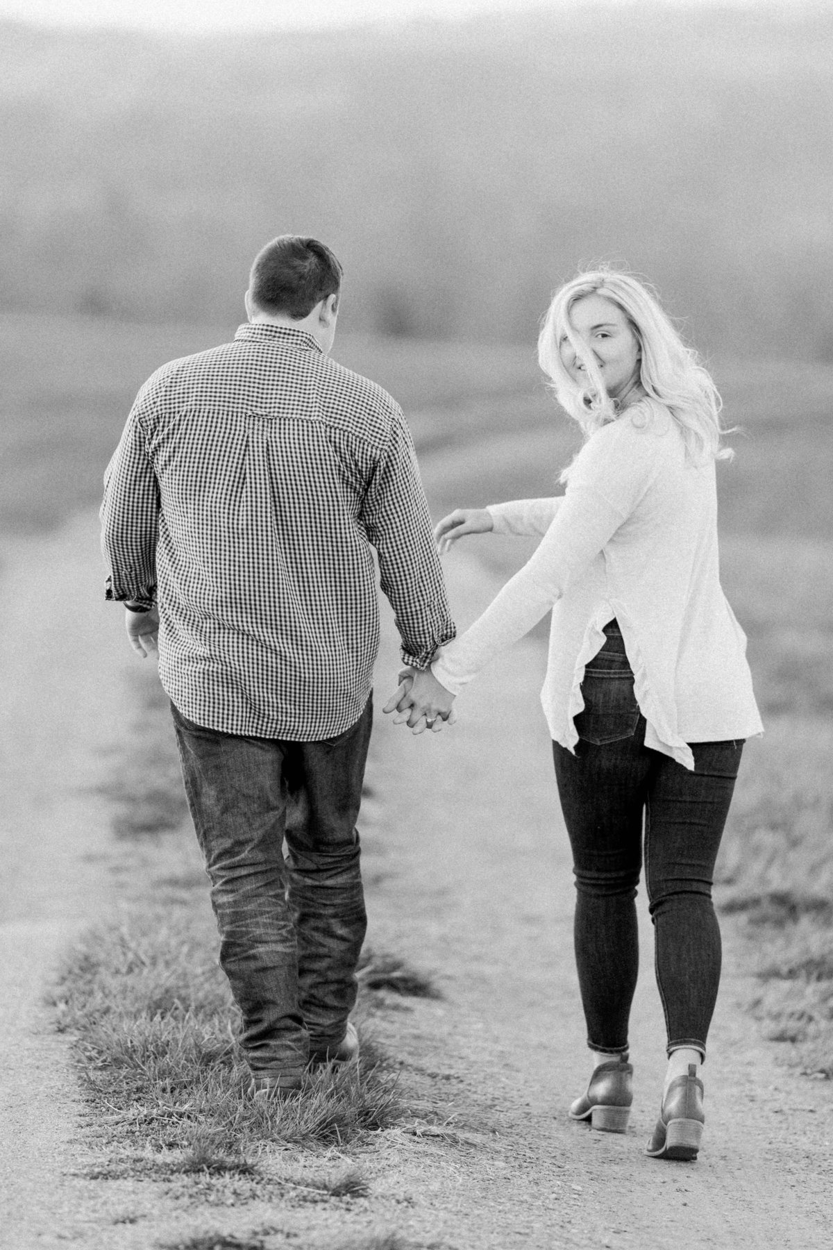 AlyssaJacobVirginaEngagementSession-3201