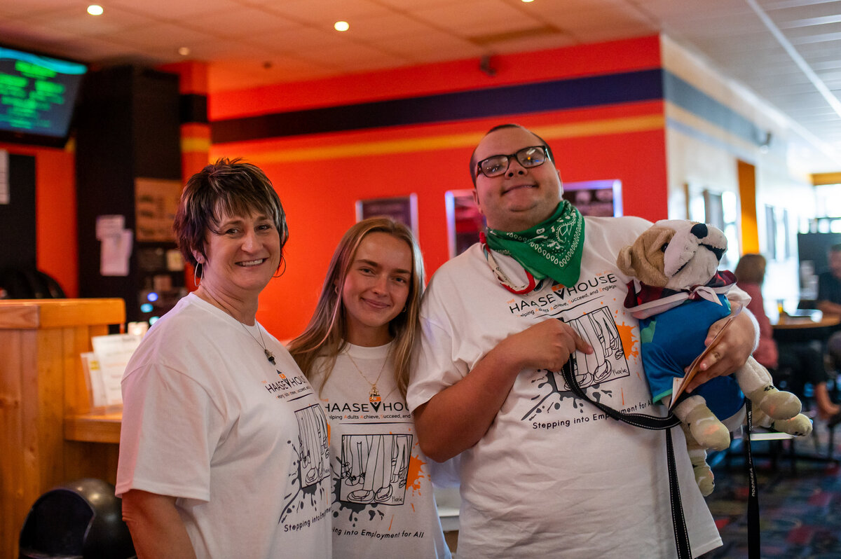 thh_bowling_fundraiser_009