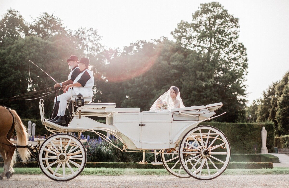 h Fairytale Castle Wedding Paris France Chateau de Vaux-le-Vicomte by @alejandrapoupelevents 5