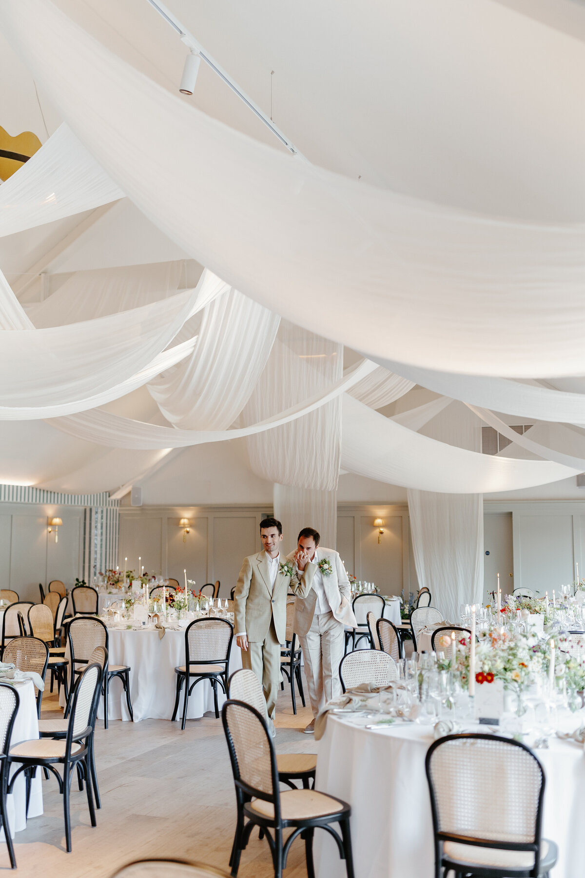 Chloe-Ely-Photography-Nick-Luke-Previews-97_Wizz & Wild Wedding Florals