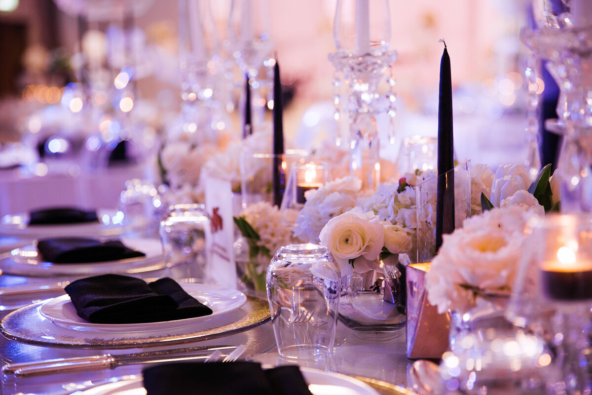 rock-your-event-wedding-styling-planner-designer-dubai-UAE-elegant-mirrors