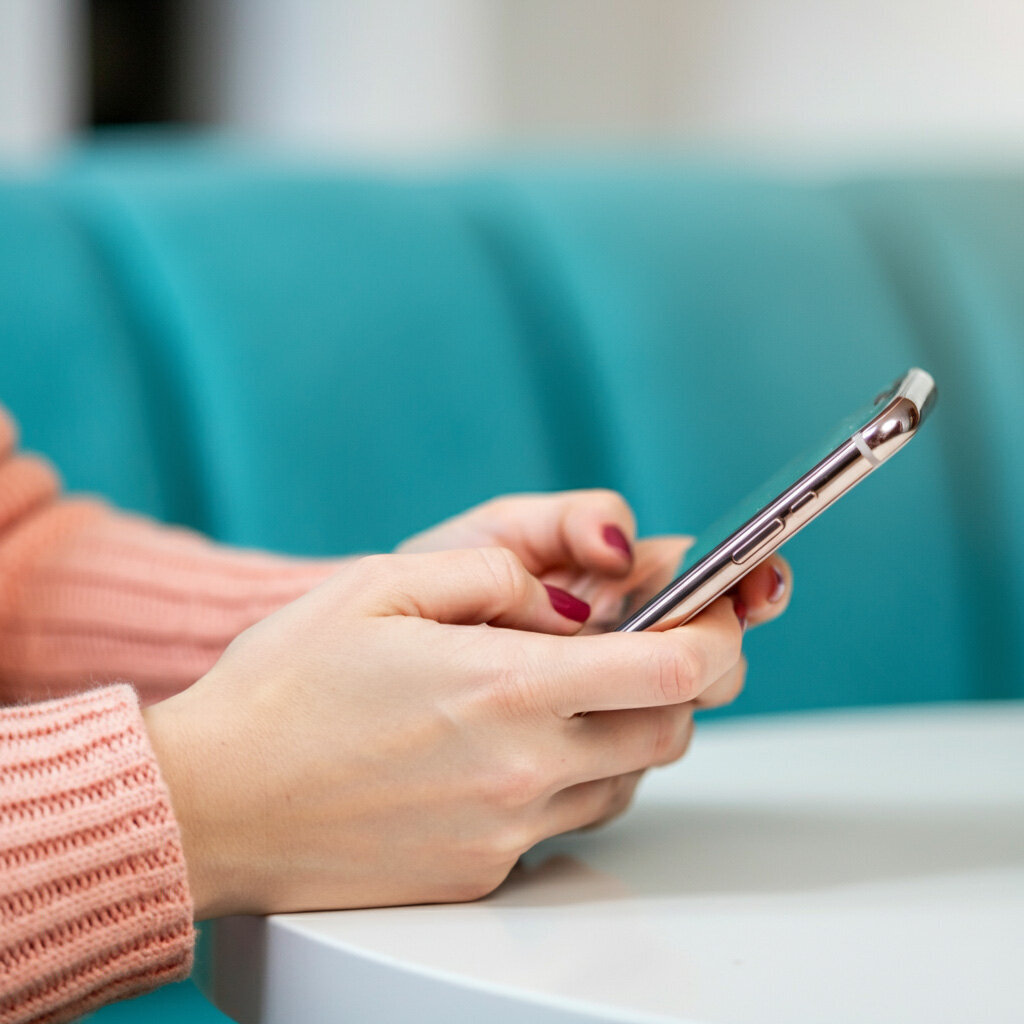 ElianaElizabeth-FacebookAdsExpert-Mobile-02