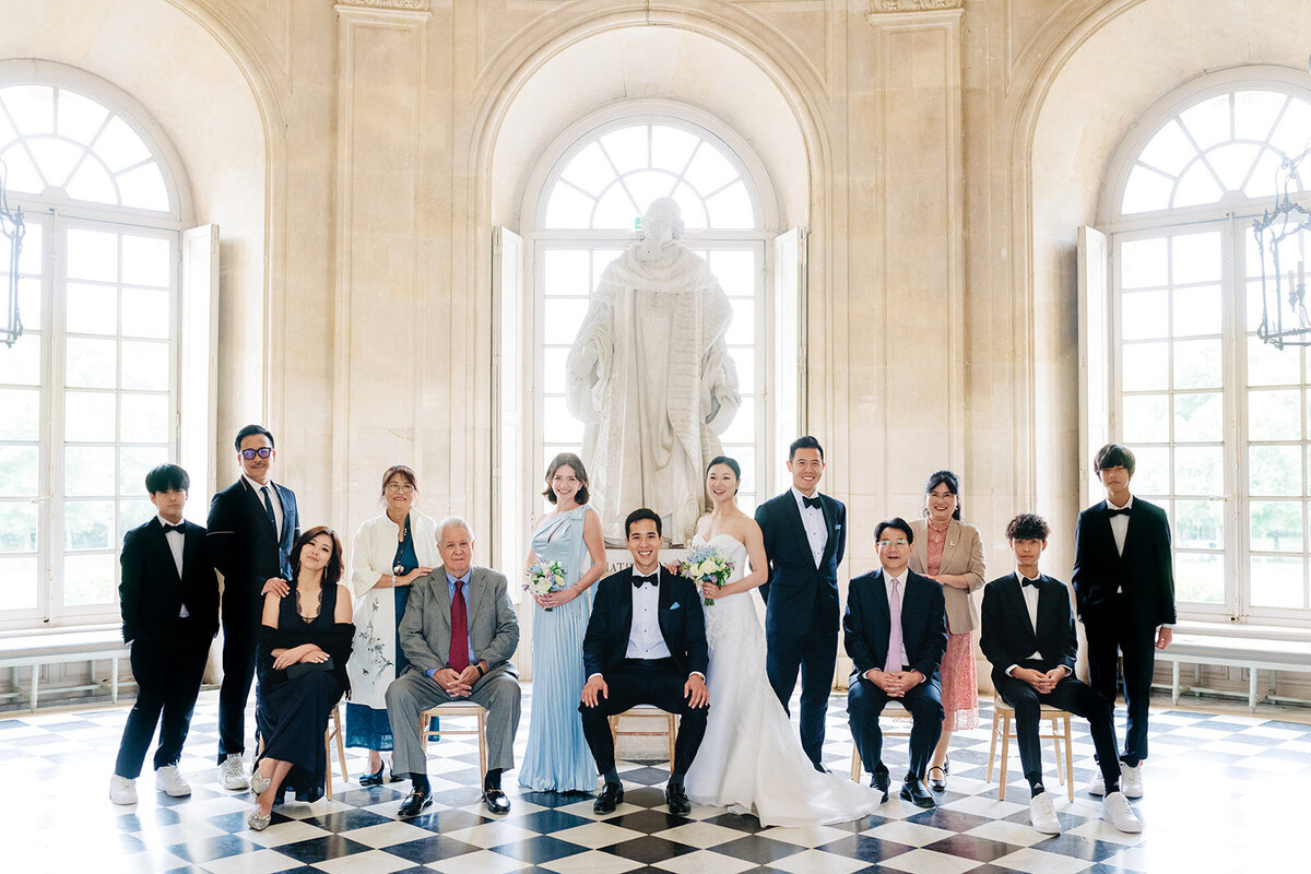 MorganeBallPhotography-Wedding-ZoeEdward-06-ChateauChamplatreux-FamilyPictures-15-1454