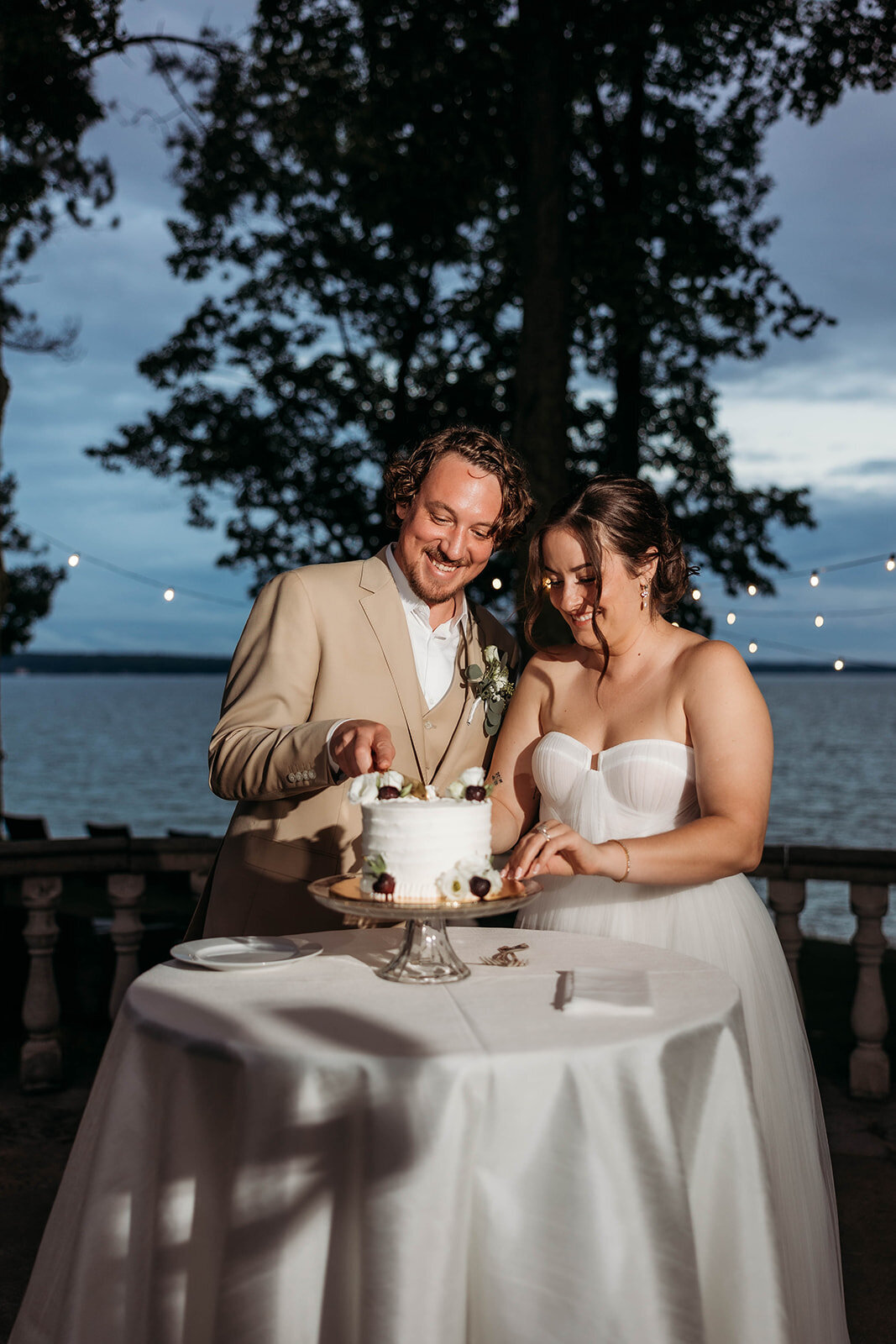 Red Pine Point Indian River Michigan Intimate Wedding Cake K. E. Rogers Photography-21