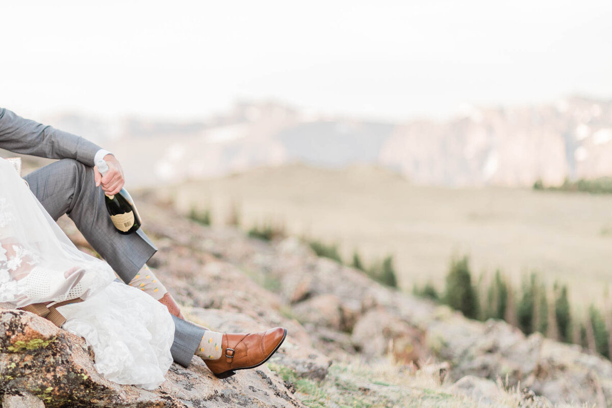 rocky_mountain_national_park_trail_ridge_road_summer_sunrise_elopement_by_colorado_wedding_photographer_diana_coulter-17
