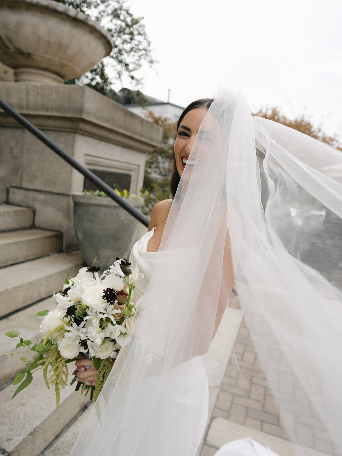 emily-drew-wedding-bridal-bouquet-autumn-springvale-floral.jpg