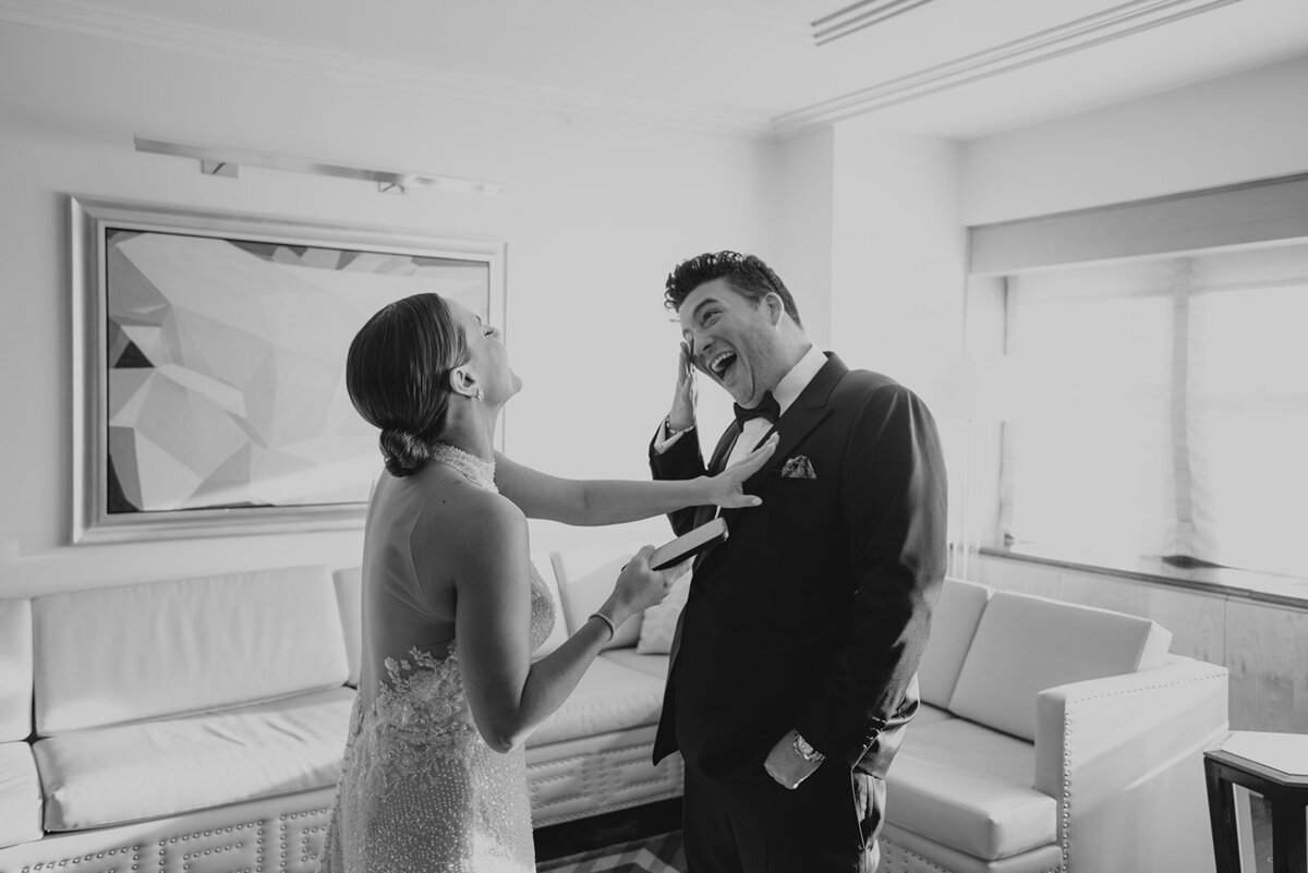 CORRIE-ZACH-NYC-WINTER-WEDDING-AT-GOTHAM-HALL_PHOTOS_BY_MARIA_B_LUNG_0221