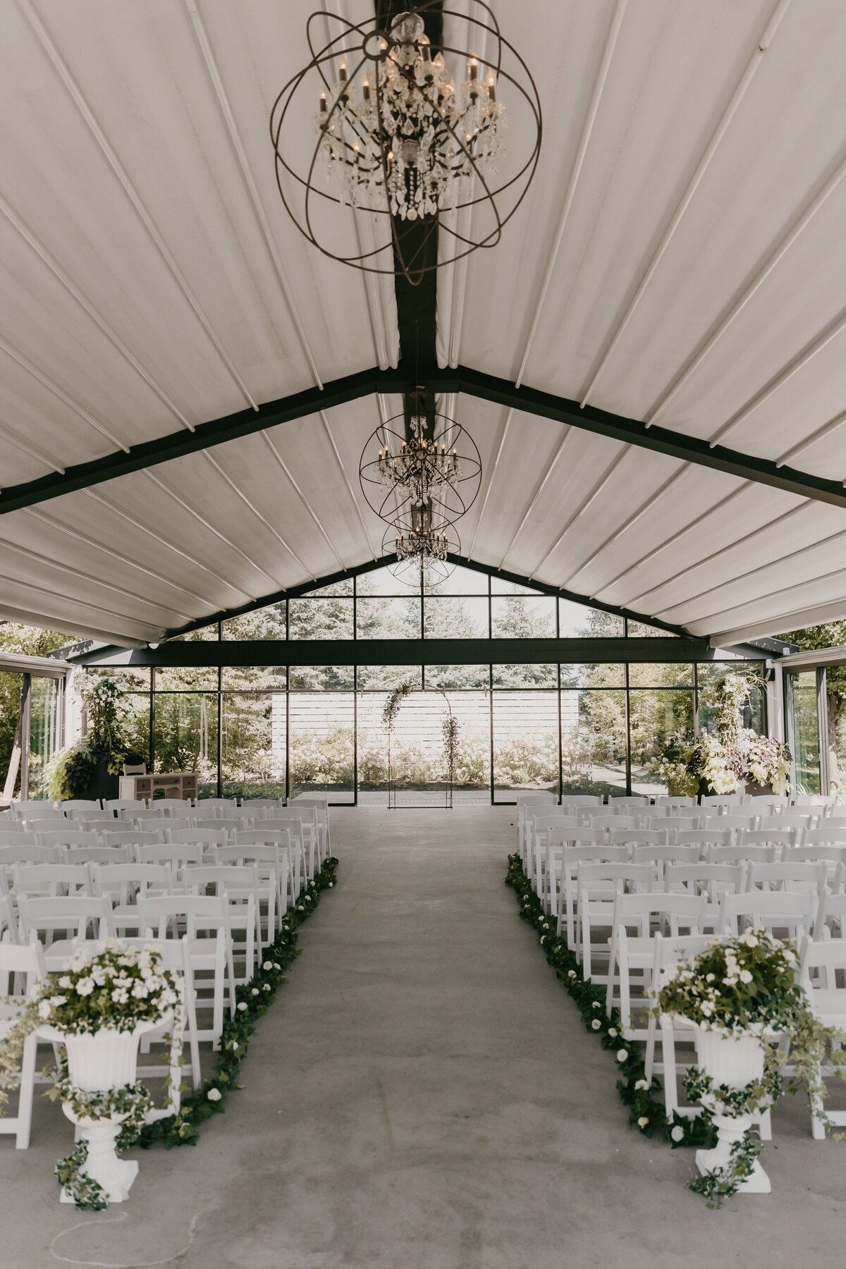B&E 2023 - Whistle Bear Golf Club Wedding Flowers5