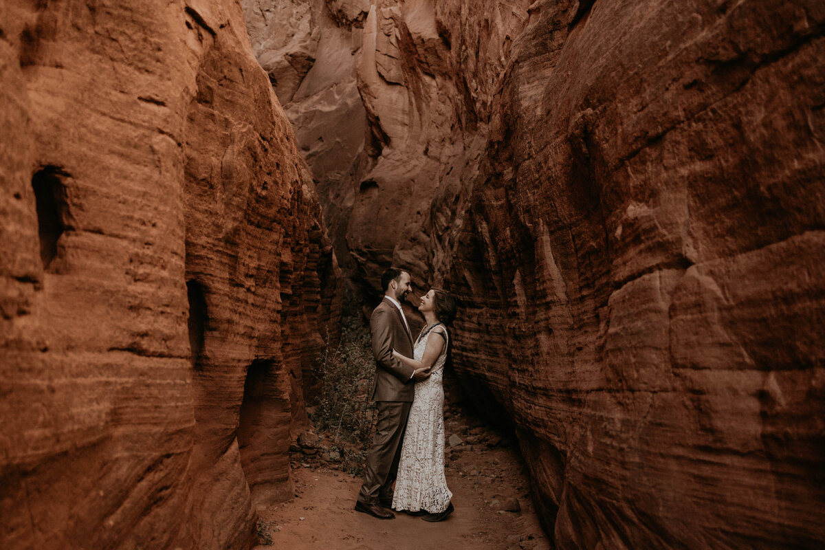 jemez-pueblo-sandia-crest-2-day-elopement-new-mexico-15