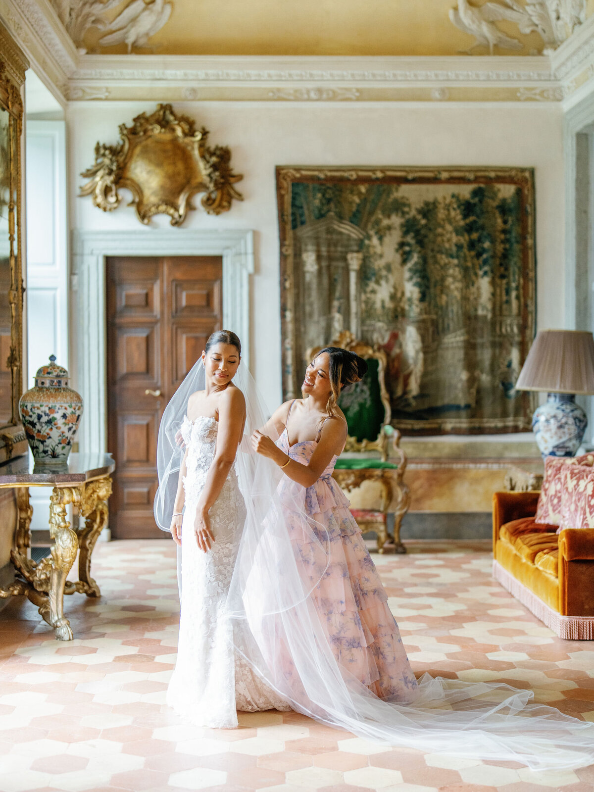Copy of Getting_Ready_Wedding_L&L_©_Oliver_Fly_Photography_226