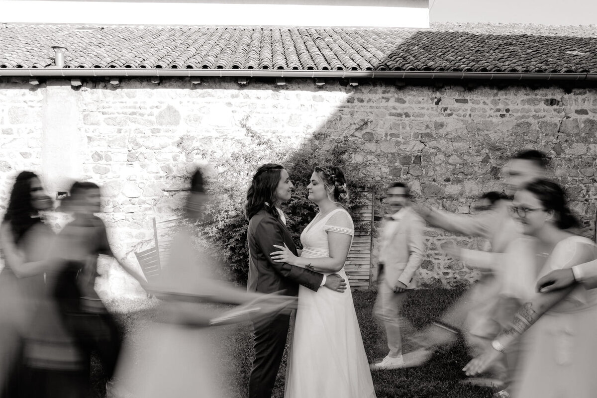 Eileen-et-Lucie-cocktail-mariage-flou