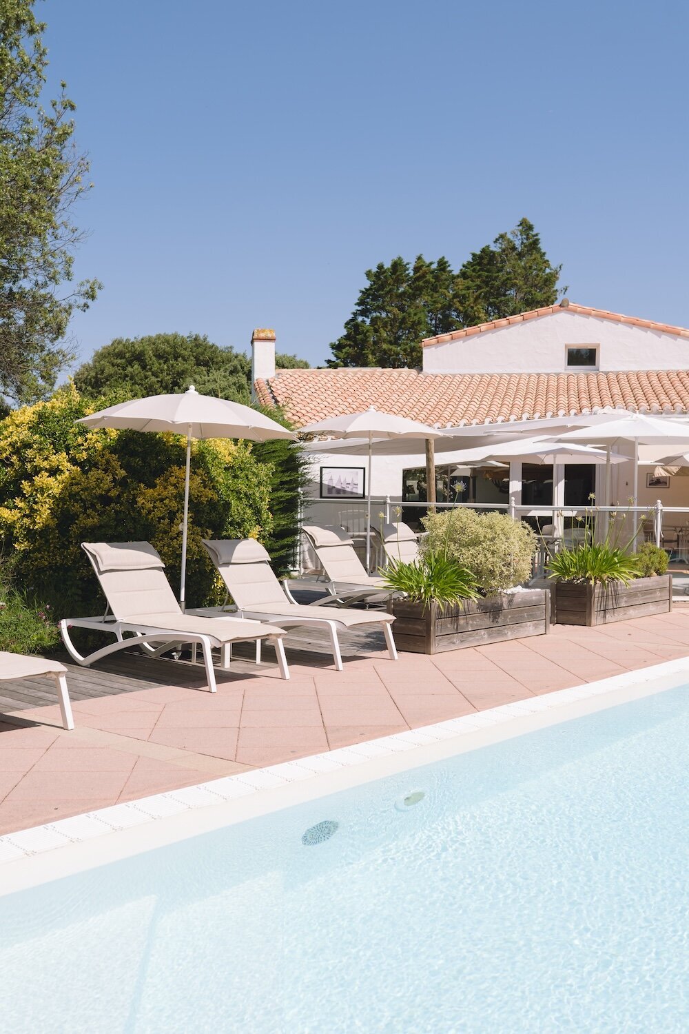 34-hotel-4-etoiles-noirmoutier-piscine