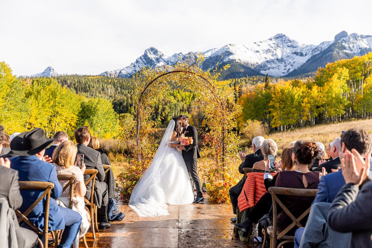 TellurideWeddingPhotographer-AbieLivesayPhotography-SoireeTellurideWeddingPlanner-LaurieJon-440