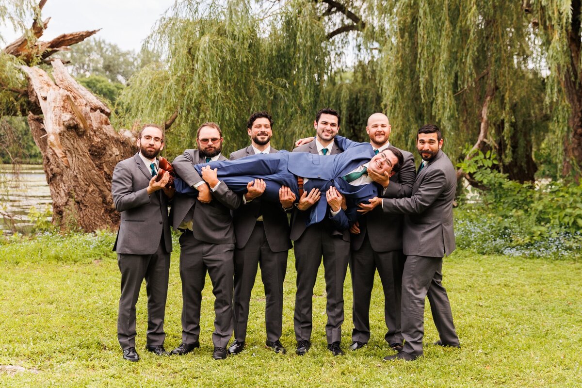 33-grand-rapids-city-flats-hotel-wedding