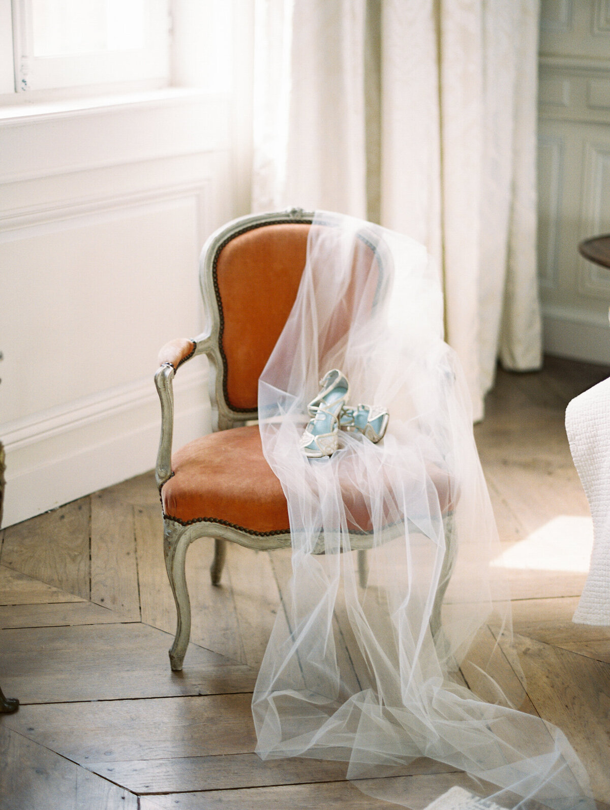Chateau-de-Varennes-Wedding_Rachel-Solomon-Photography-008