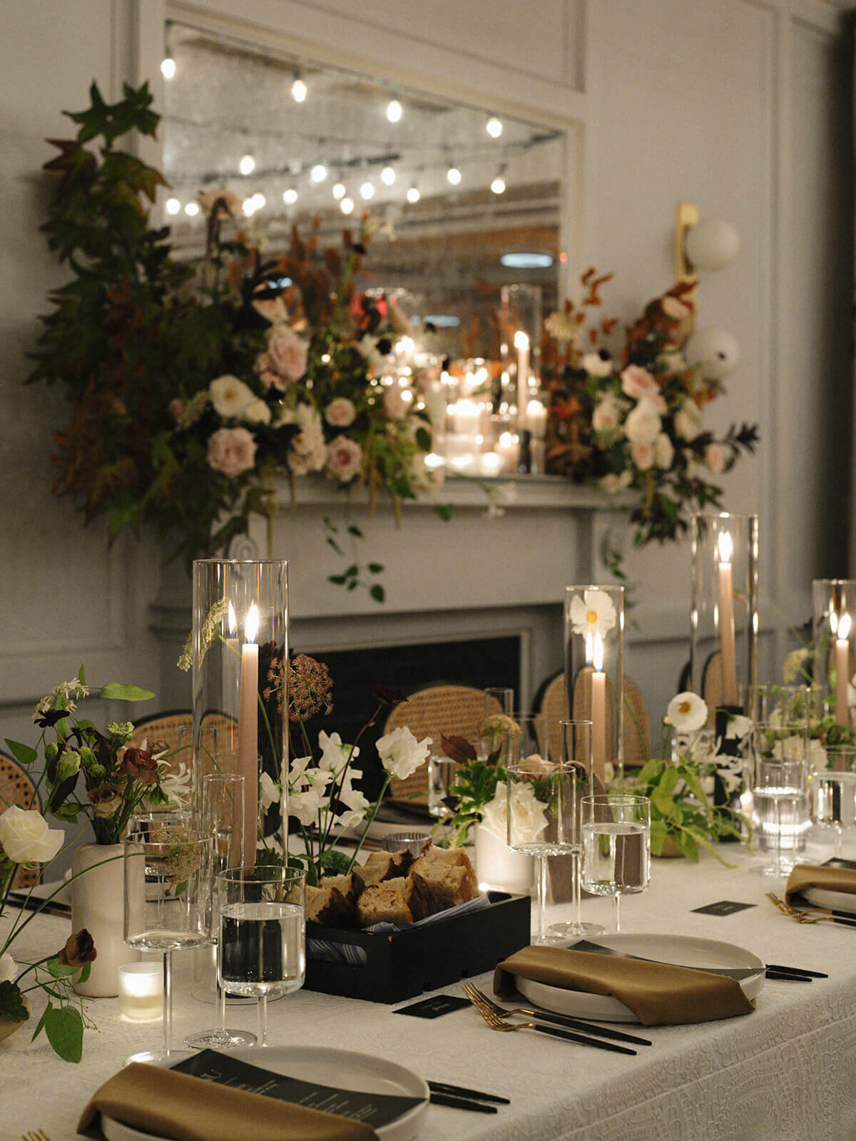 emily-drew-wedding-reception-line-hotel-dc-autumn-springvale-floral