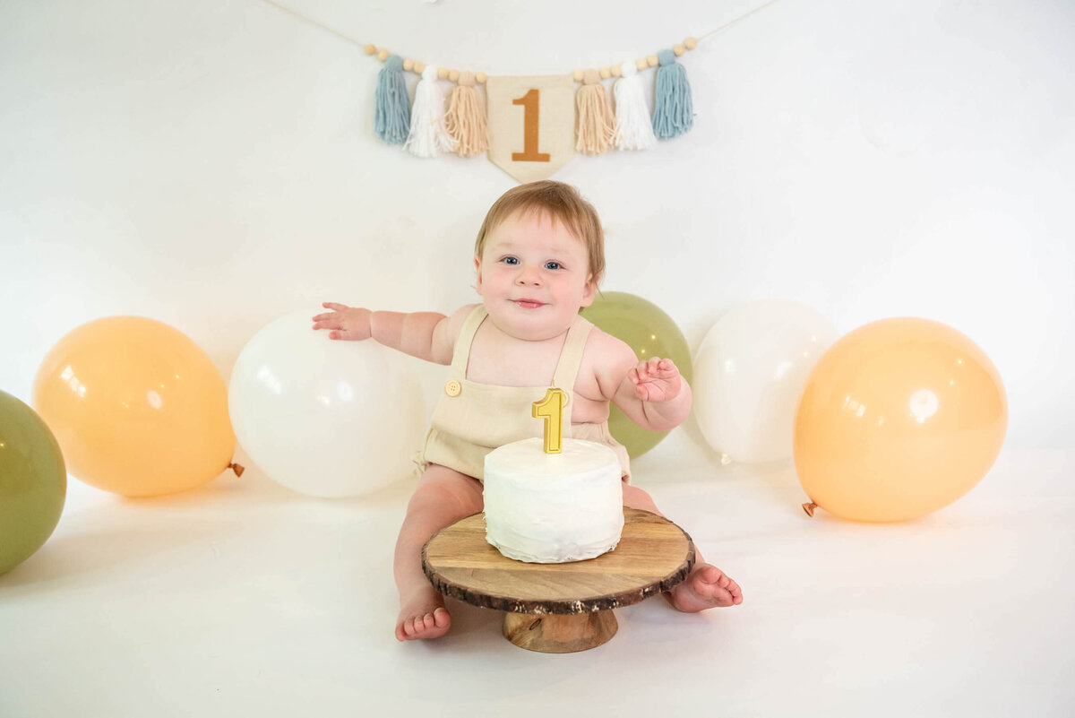 baby-smash-cake-photographer-alabaster-photos