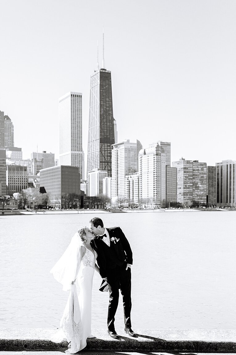 Warwick-hotel-Allerton-Chicago-wedding-photographer_0019