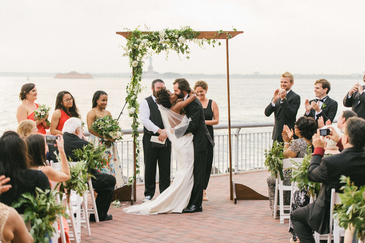 libertywarehouse.brooklyn.wedding.katharris-35