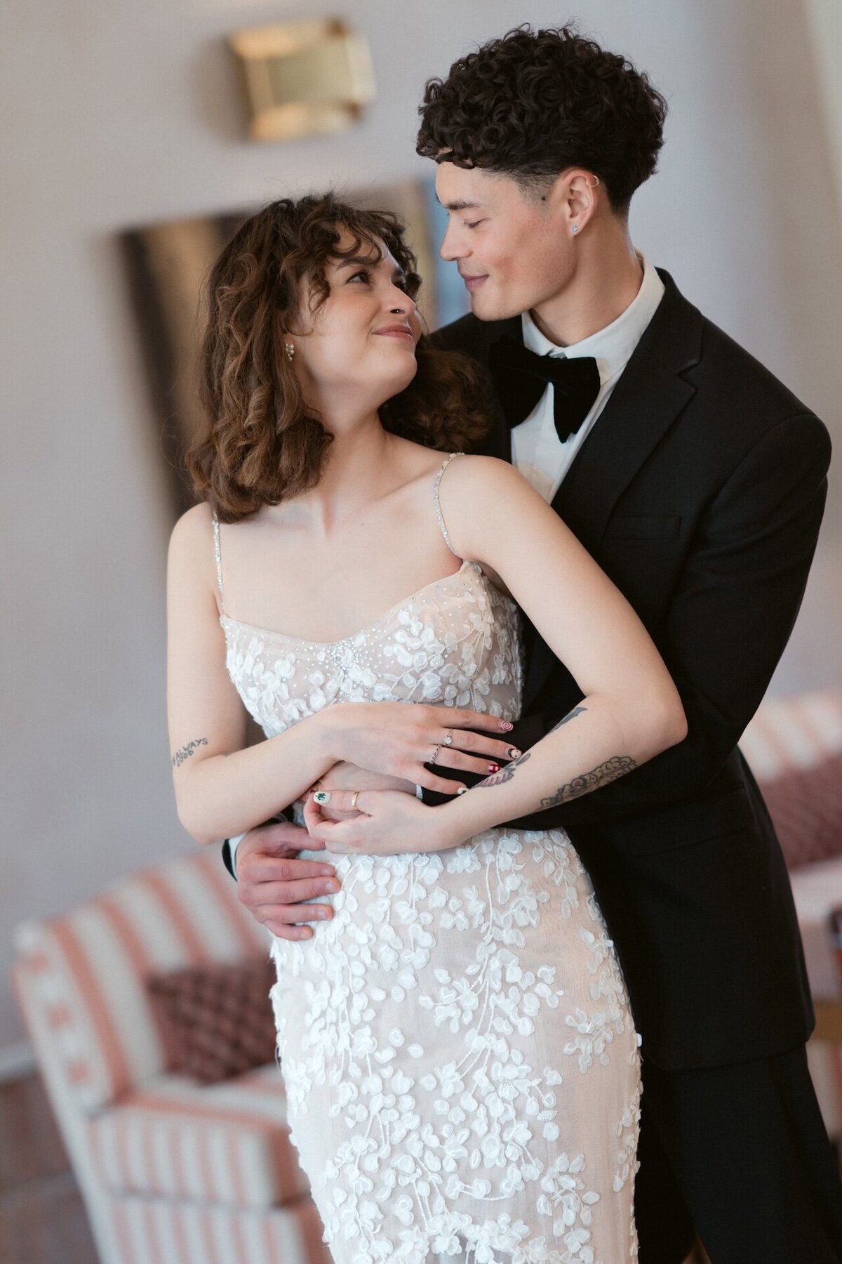 timeless-romantic-luxury-wedding-brideandgroom-portrait-wedding-london-galialahavdress-photography