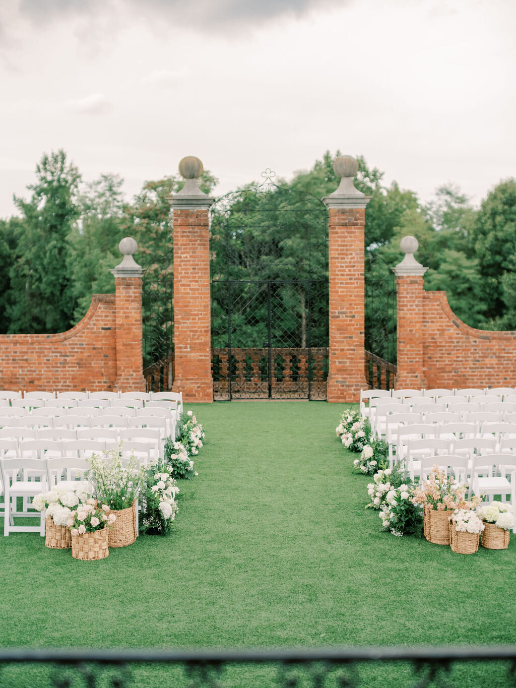 Hannah&Andrew_GallisonHallWedding_SneakPeek-92