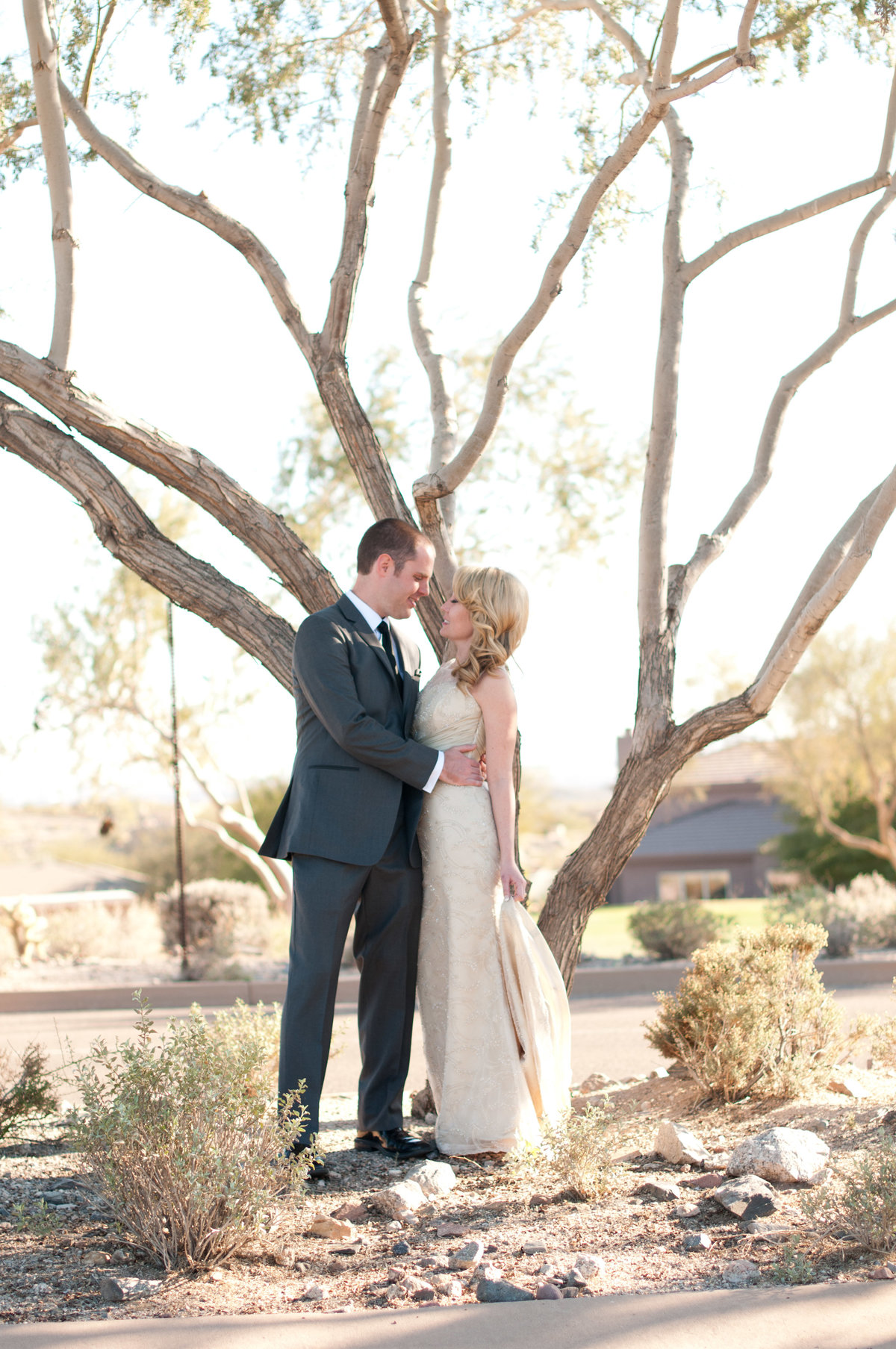 Outdoor Wedding Photographer in Scottsdale. Phoenix Outdoor Wedding Photographer. Dessert Wedding Photographer. Luxury desert wedding in Scottsdale.