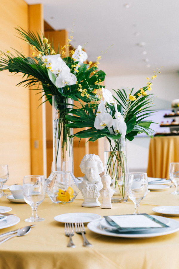 Minimalist Tropical Floral Table Design at Grand Rapids Art Museum Wedding