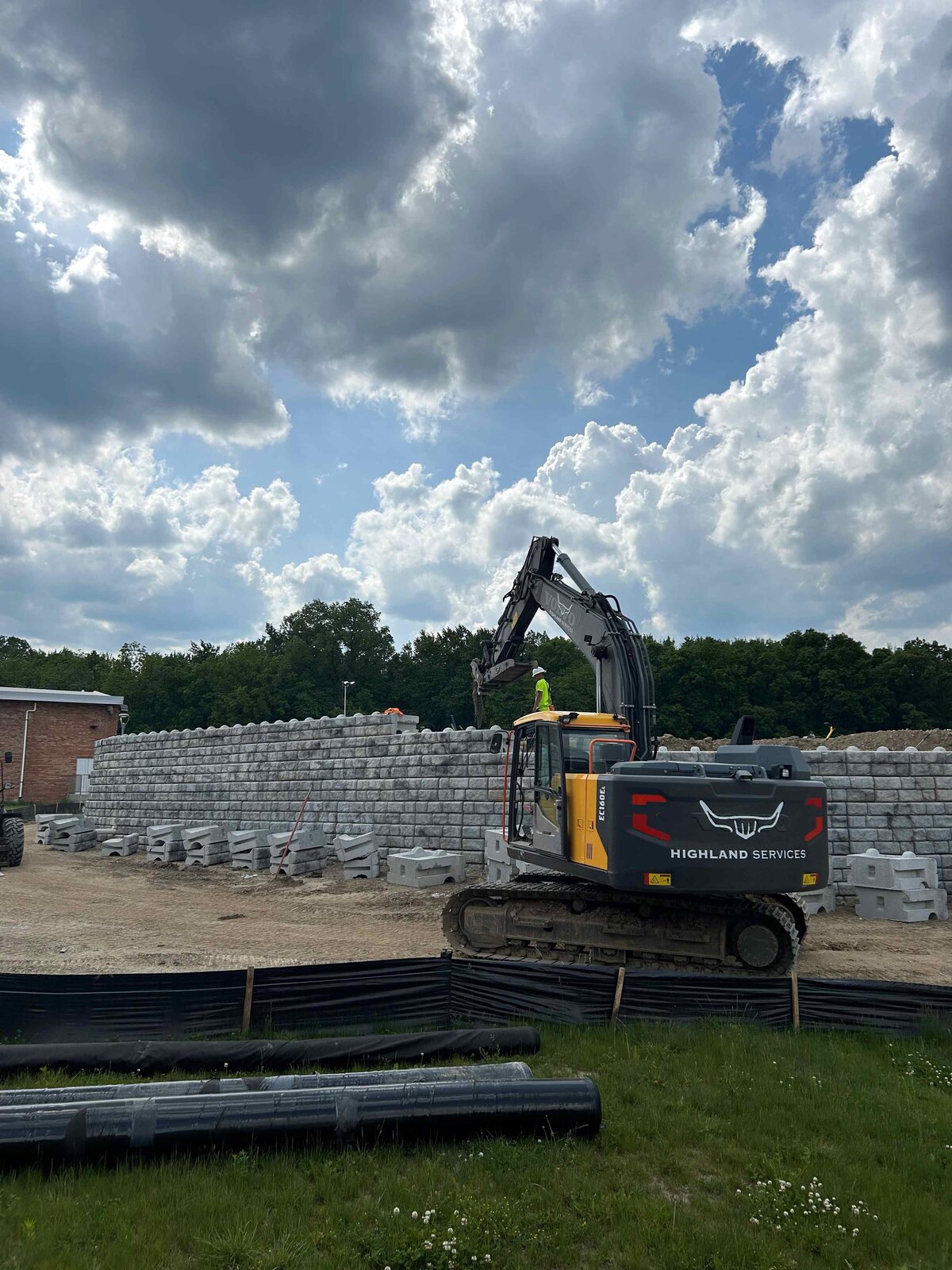m36-redi-rock-retaining-wall-highland-services