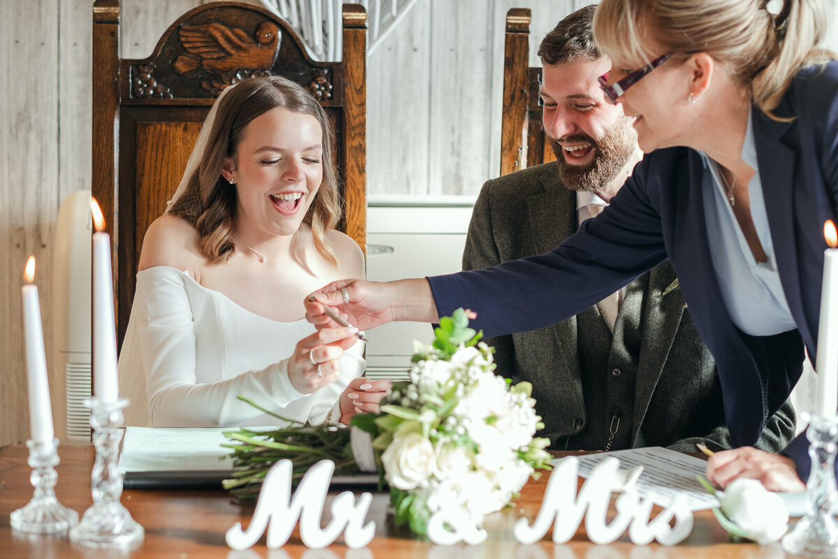 Elegant Wedding at Morley Hayes Golf Club - Derbyshire Wedding Photography-122