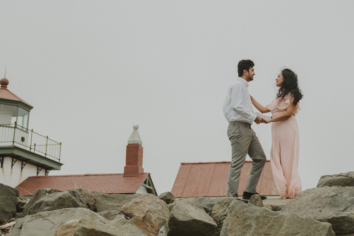 Sania-Nanid-Engagement-Photos-Discovery-Park-Amy-Law-Photography-31