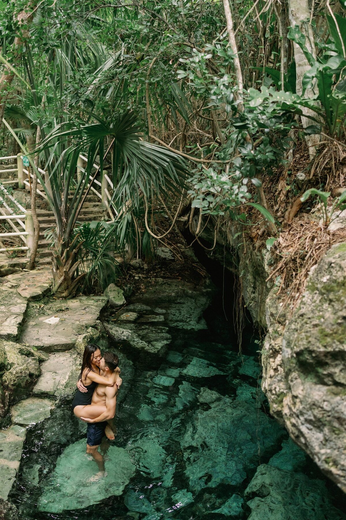 Mexico-Secrets-Akumal-Wedding-Amy-Collin-Xiaoqi-Li-Photography-06