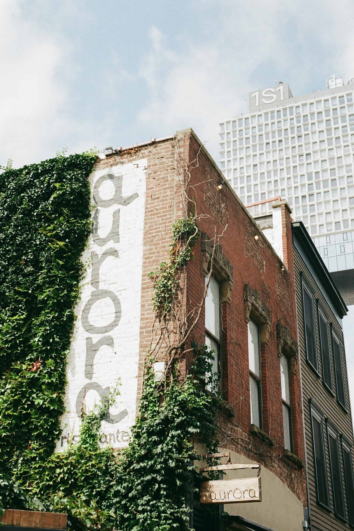 Brooklyn_Aurora_Film_Wedding_0