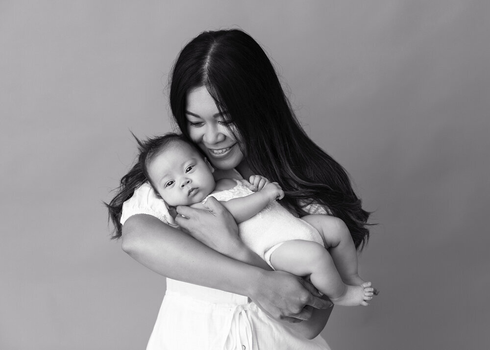 NEWBORN_BABY_MOTHERANDBABY