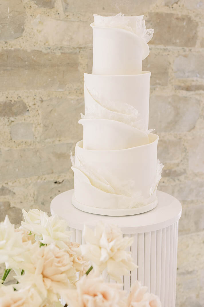 modern white wedding cake, Hamilton ON wedding cakes