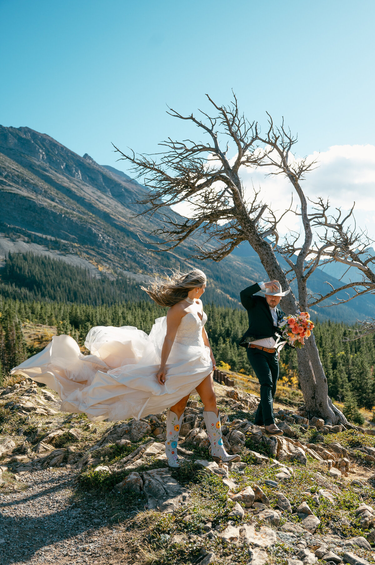 presley-gray-photo-boho-glacier-park-elopement-8072